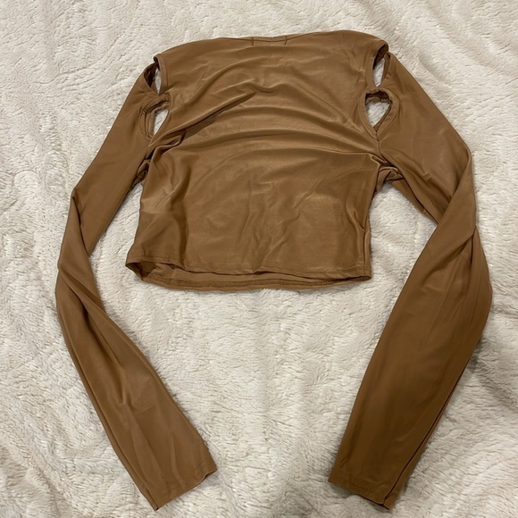 Never worn PrettyLittleThing going out top!! - Picture 3 of 7